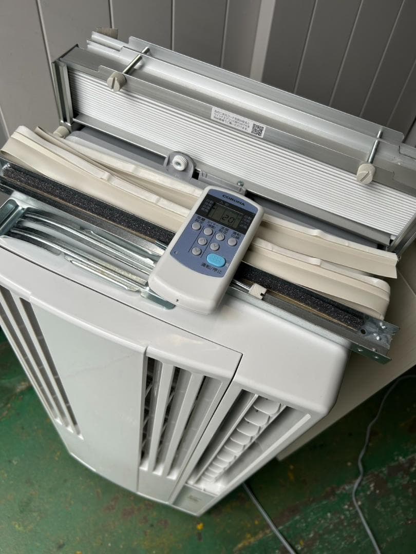 バ1/超美品 コロナ 窓用エアコン 2024年 枠リモコン付 ウインドウエアコン