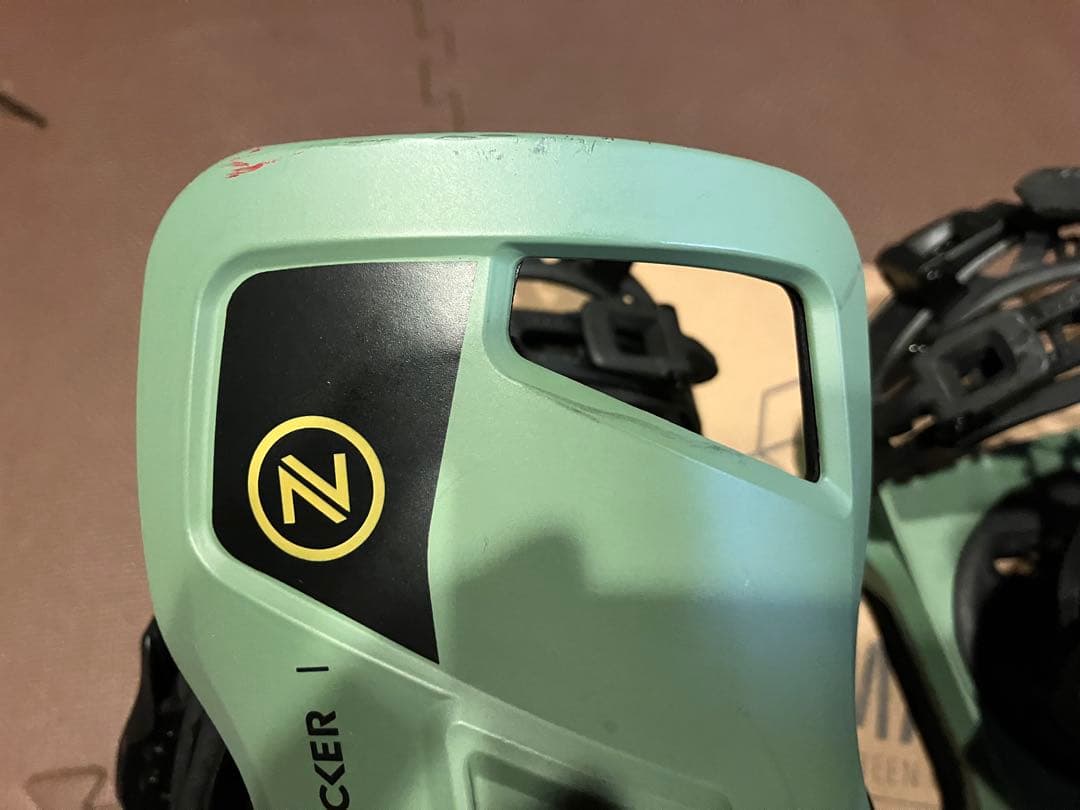 ナイデッカー　スーパーマチック　23-24 Mサイズ