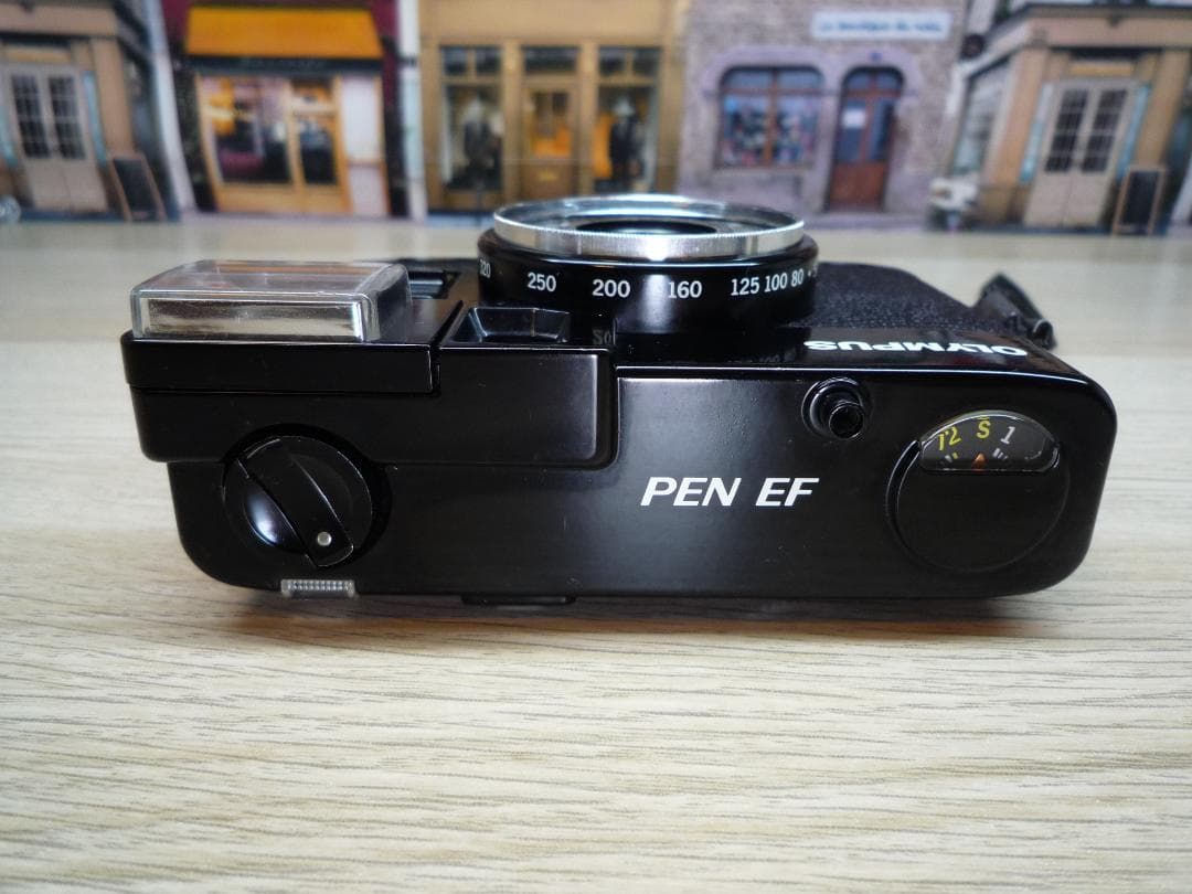 ☆ストロボ付きハーフカメラ☆ OLYMPUS PEN EF　㉗