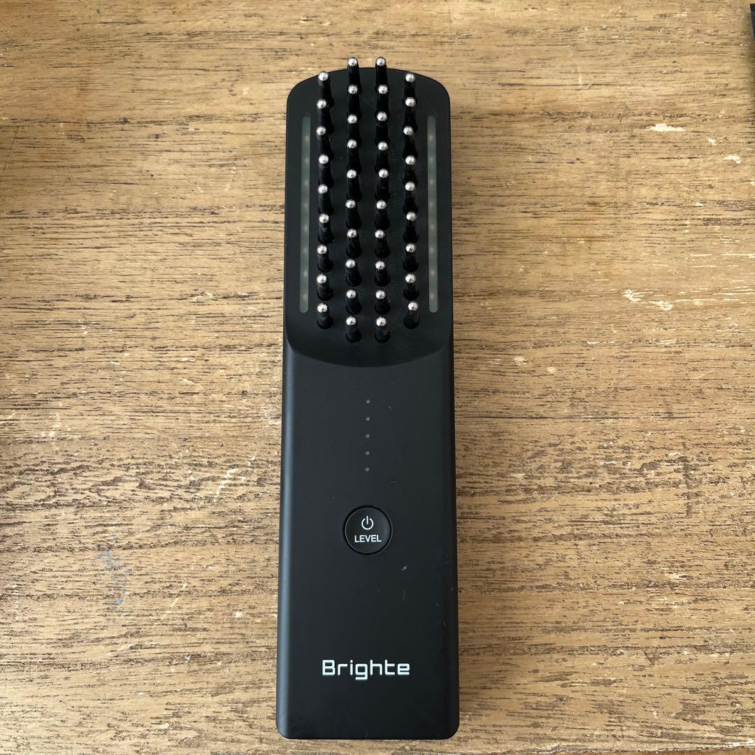 Brighte スカルプマッサージブラシ + エレキトロンマスク