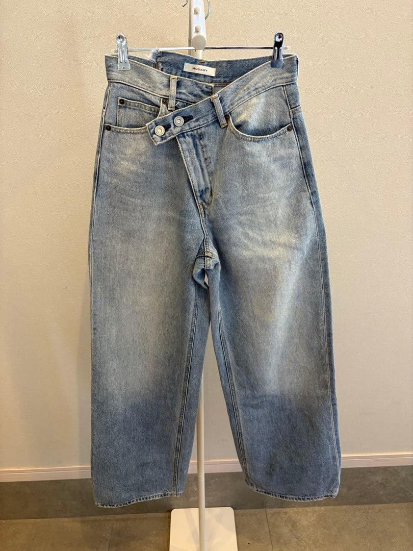 【美品】【今季完売品】MOUSSY クロスウエストワイドストレートデニム