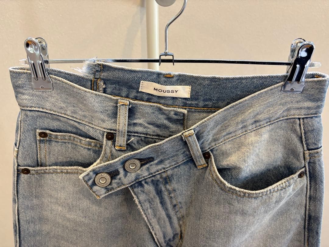 【美品】【今季完売品】MOUSSY クロスウエストワイドストレートデニム