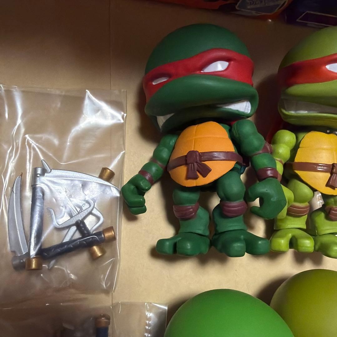 ミュータントタートルズ フィギュアセット　the loyal subjects