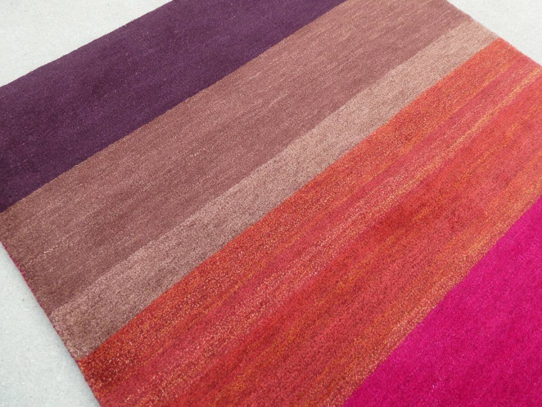 ⏰️年末タイムセール⏰️　184×124cm　ギャッベ　手織　ペルシャ絨毯　ラグ