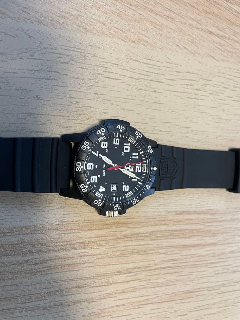 LUMINOX ブラック アナログ時計 ケース付き