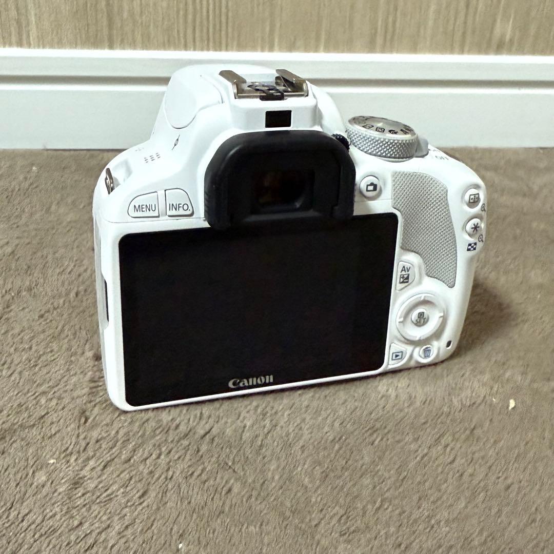 【希少ホワイト】Canon EOS Kiss X7 ホワイト レンズ2本付き