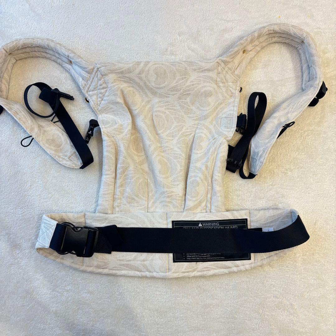 Artipoppe アーティポッペ　抱っこ紐