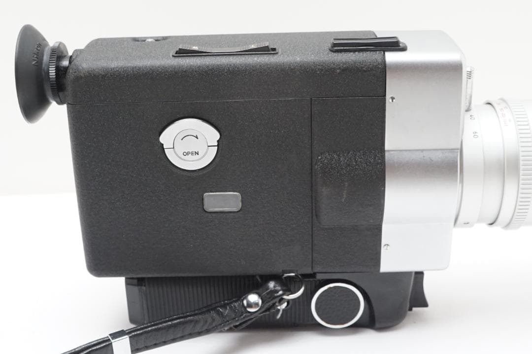 動作　Nikon 8X SUPER ZOOM