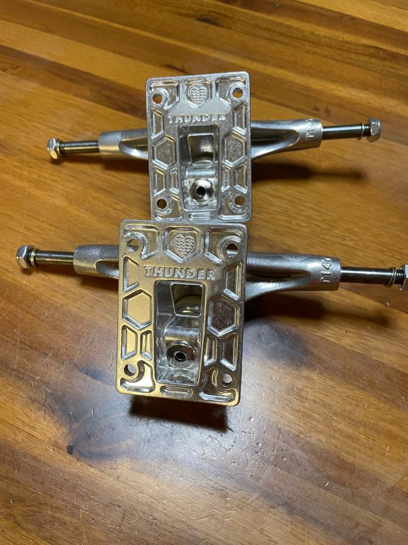 Thunder Titanium Lights 147 サンダー　トラック