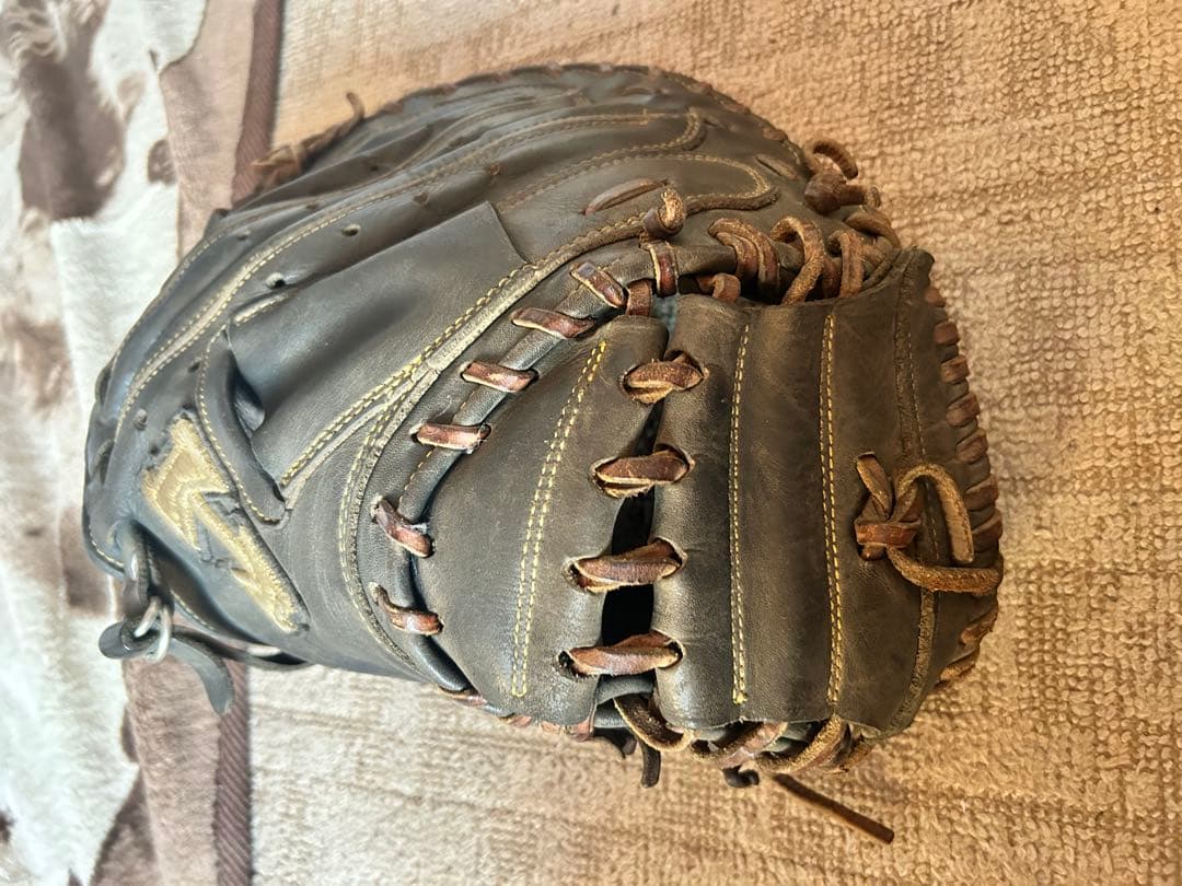 ラ*ー様 ハイゴールド　軟式キャッチャーミット 野球　グローブ