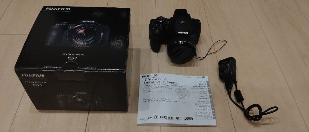 FUJIFILMフジフィルム FinePix S1 デジタルカメラ 元箱説明書付