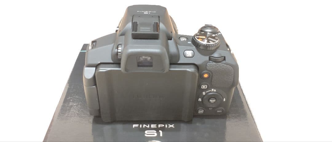 FUJIFILMフジフィルム FinePix S1 デジタルカメラ 元箱説明書付