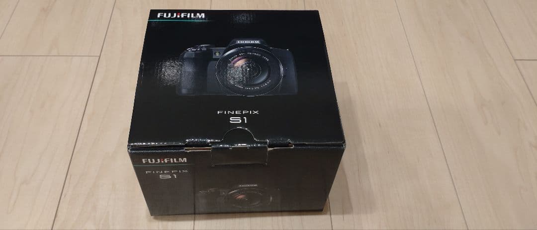 FUJIFILMフジフィルム FinePix S1 デジタルカメラ 元箱説明書付