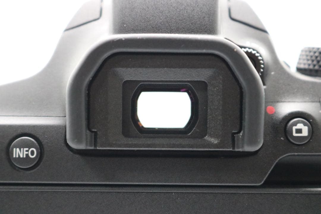 超美品 【Canon EOS Kiss X10i ダブルレンズ】 Wi-Fi搭載