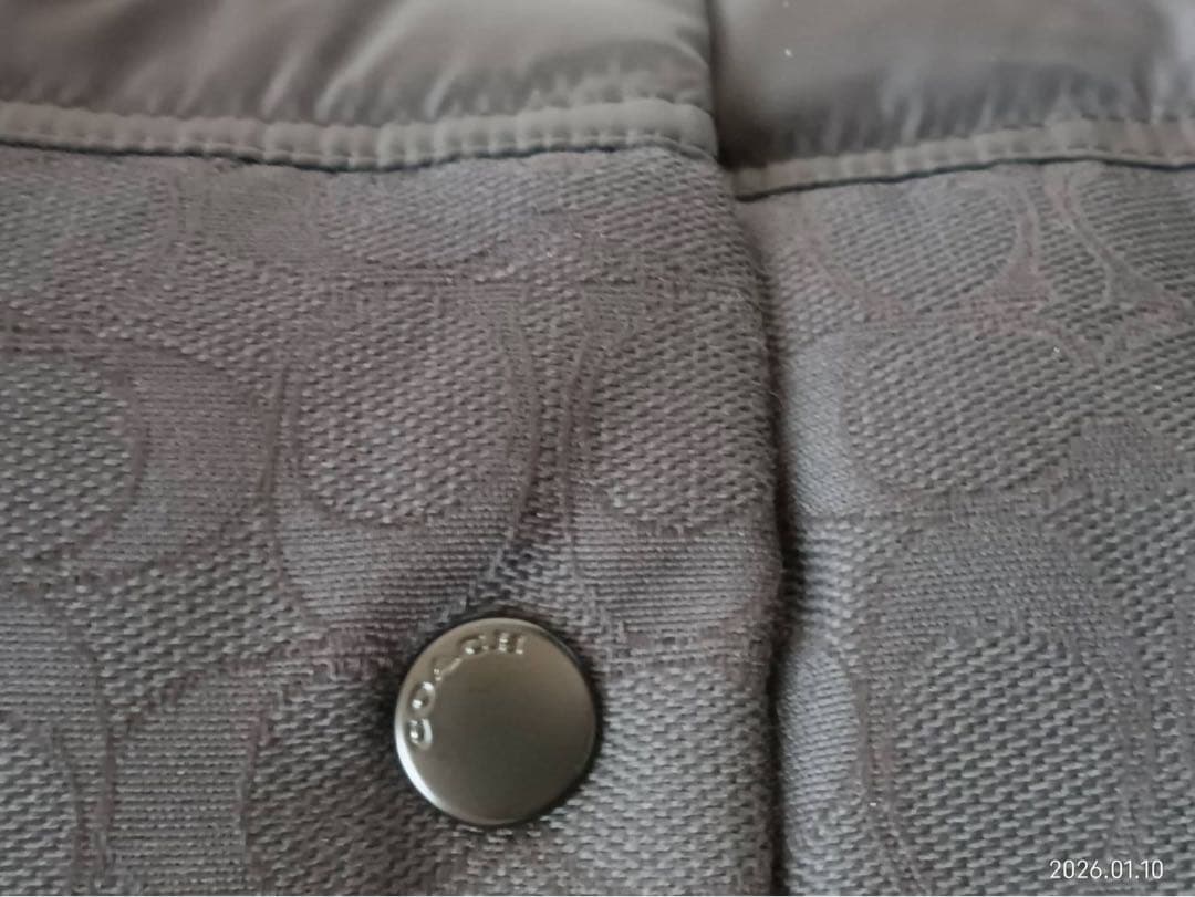 【新品未使用】COACH シグネチャー ダウン ベスト