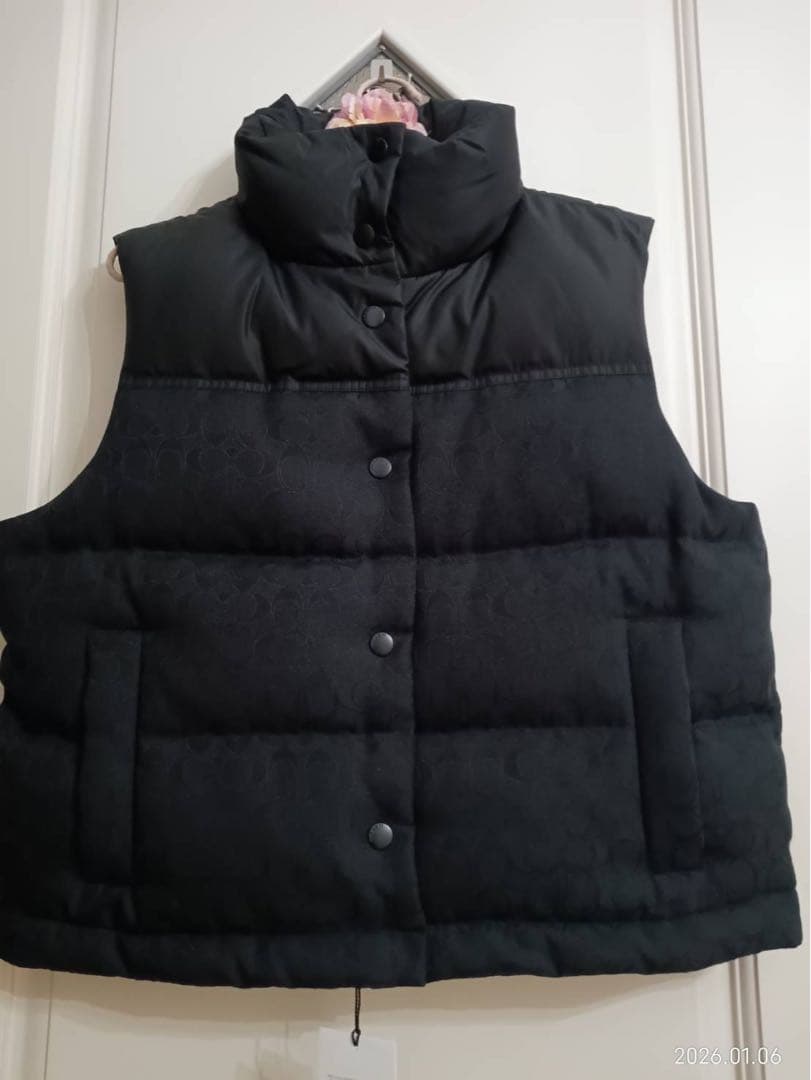 【新品未使用】COACH シグネチャー ダウン ベスト