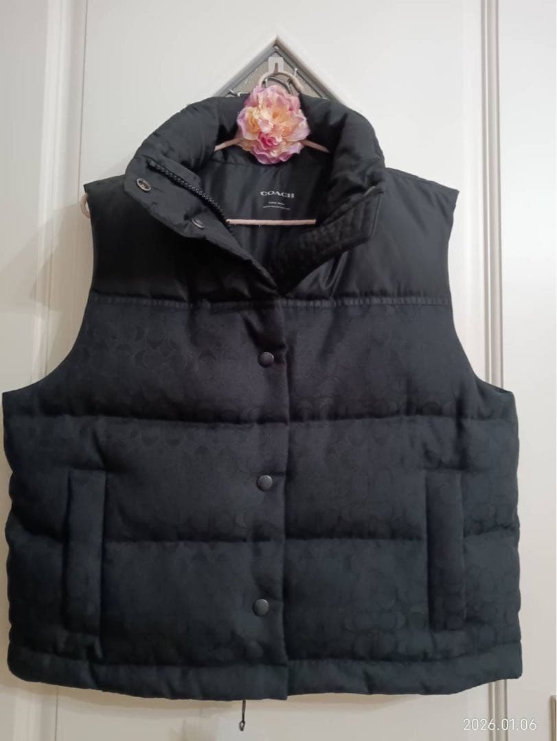 【新品未使用】COACH シグネチャー ダウン ベスト