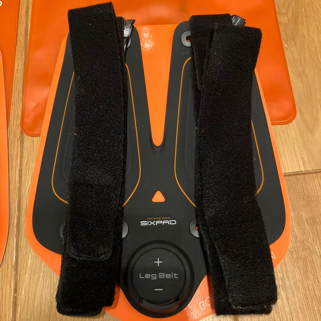 正規品 シックスパッドレッグベルト 2個セット中古品、 ジェルシート新品