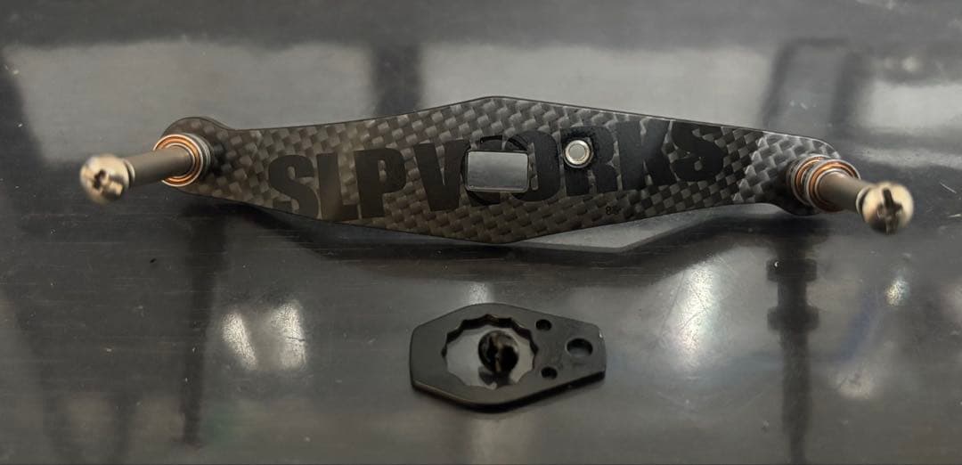 F*e様 SLPワークス 限定 カーボンハンドル 85mm ダイワ