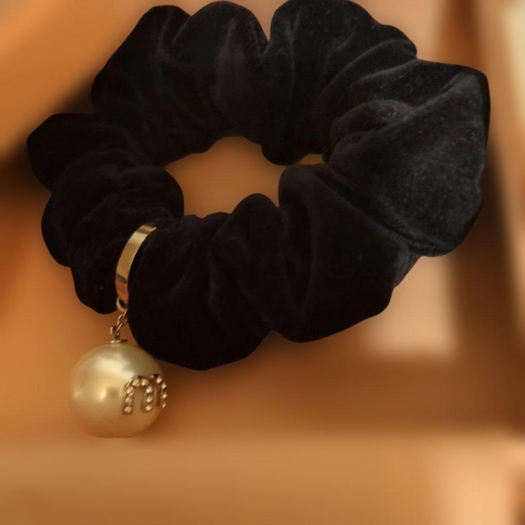 【お値下げ中】MIUMIU ベルベットシュシュ