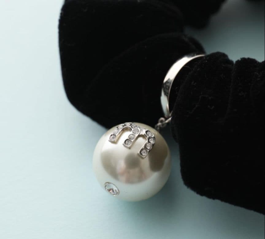 【お値下げ中】MIUMIU ベルベットシュシュ