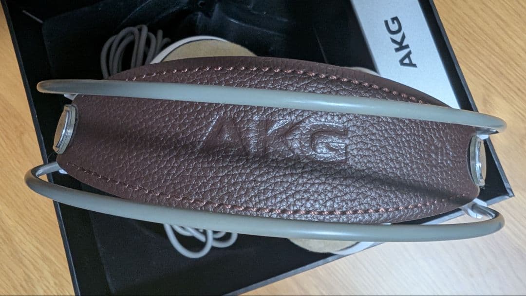 AKG K701 開放型ヘッドフォン