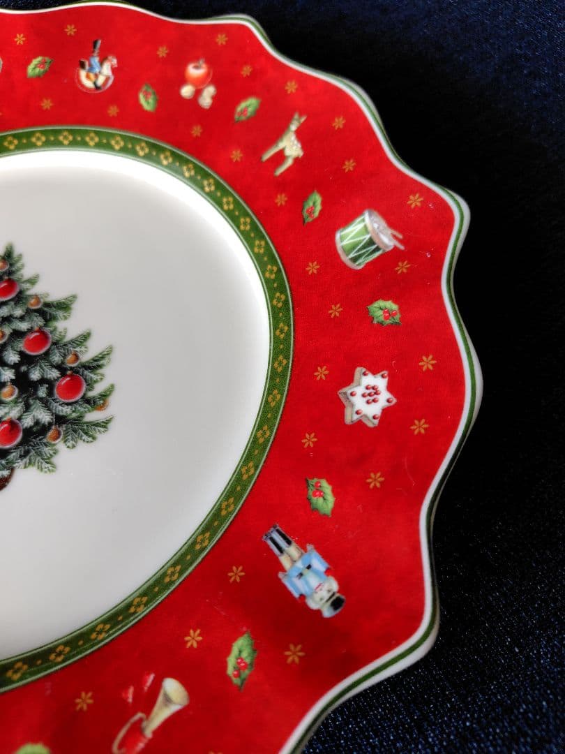 ビレロイ＆ボッホ　トイズデライト　プレート　&　コンポートボウル