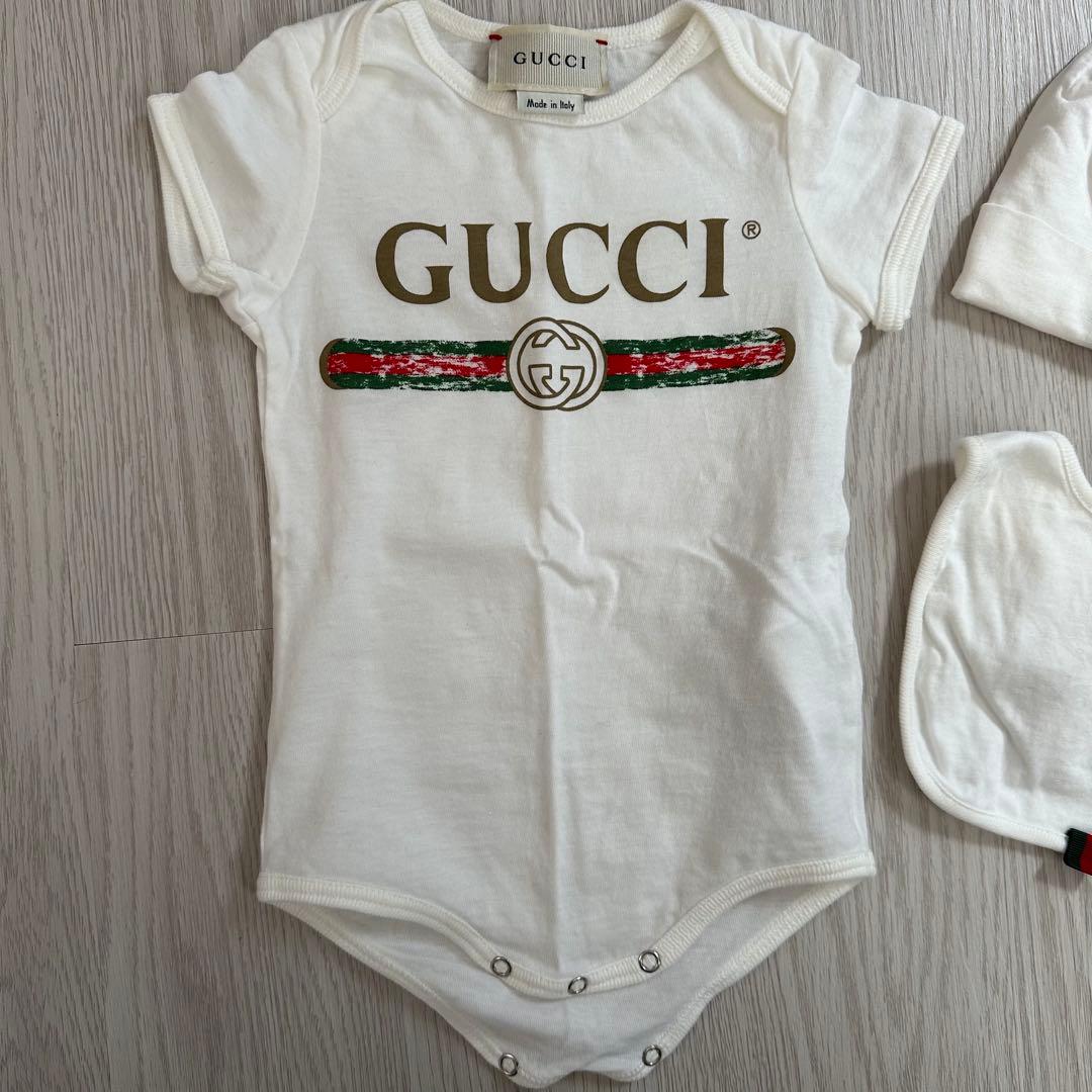 【新品未使用】GUCCI ベビー3点セット 3/6ヶ月