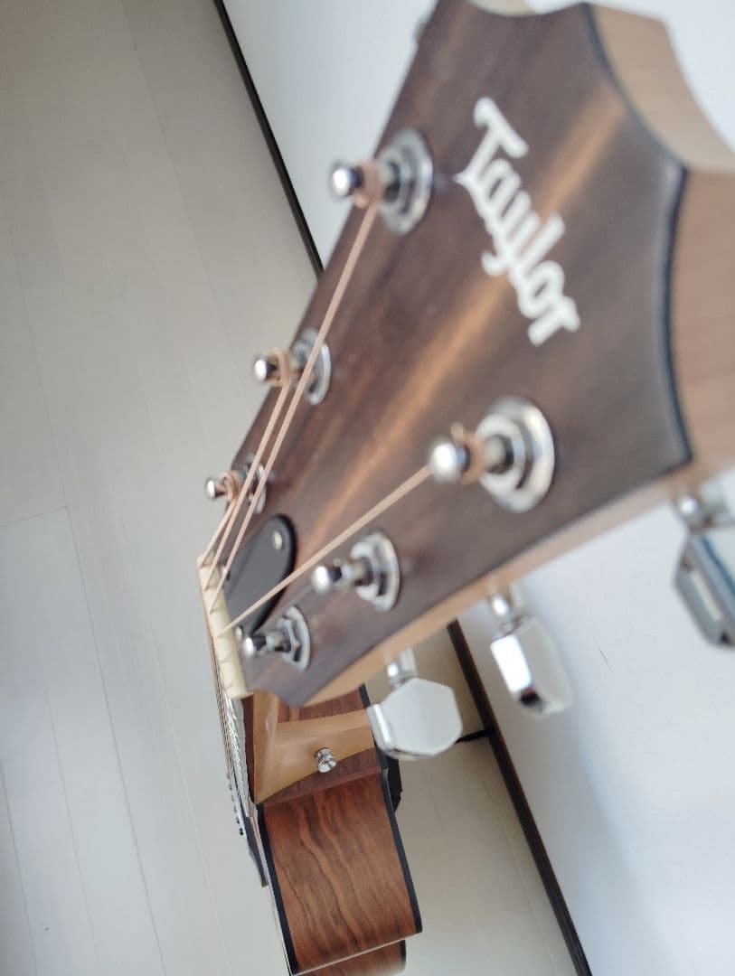 Taylor エレアコ 114ce