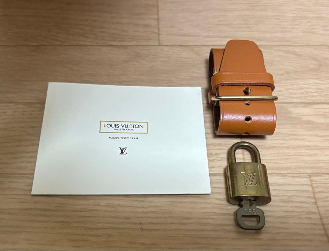 【即購入可】本日までLouis Vuitton ボストンバッグ エピ　美品