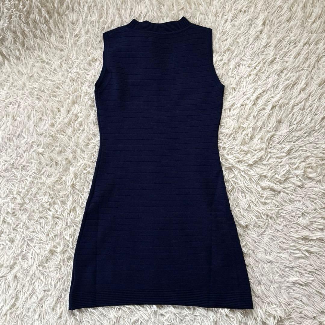 miu miu ノースリーブVネックニットワンピース　ネイビー　ミニ丈　タイト
