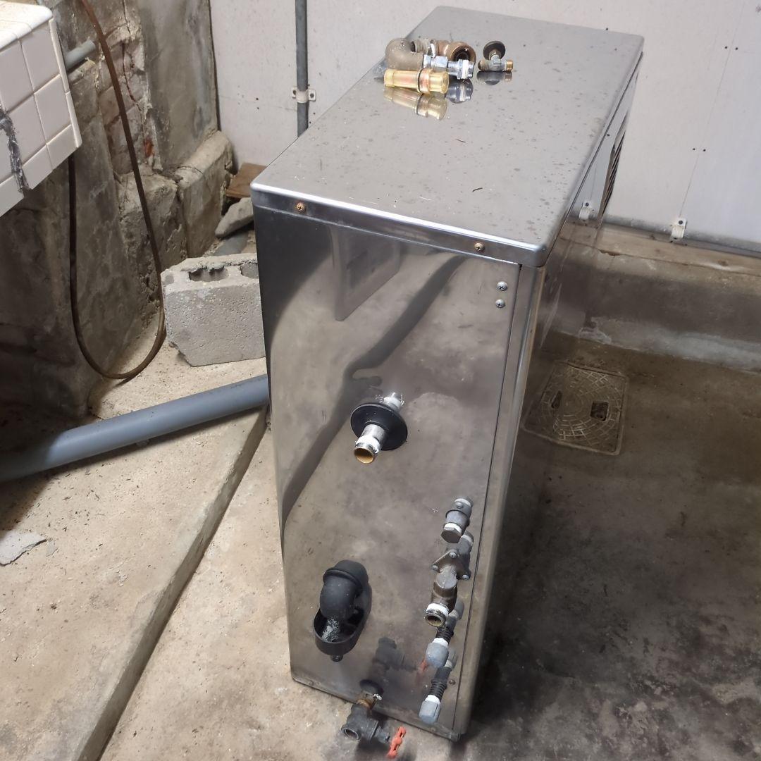 【CHOFU】石油給湯器/灯油ボイラー 追焚＆保温機能付き(灯油タンクセット)