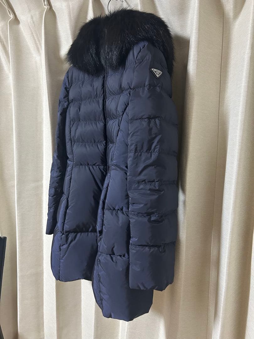 PRADA ネイビー ダウンジャケット ファー付き