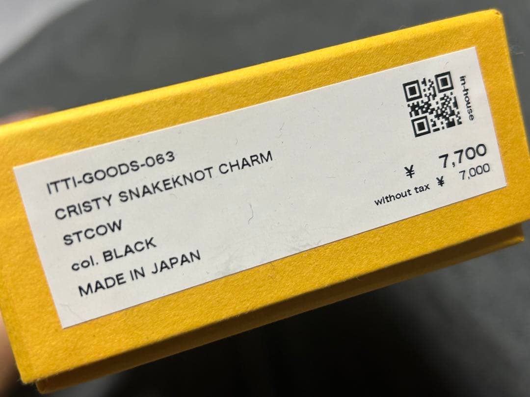 【匿名配送】itti イッチ カードケース ケース 財布　チャーム