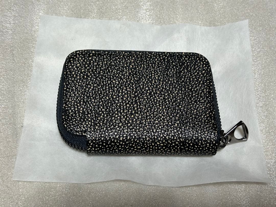 【匿名配送】itti イッチ カードケース ケース 財布　チャーム