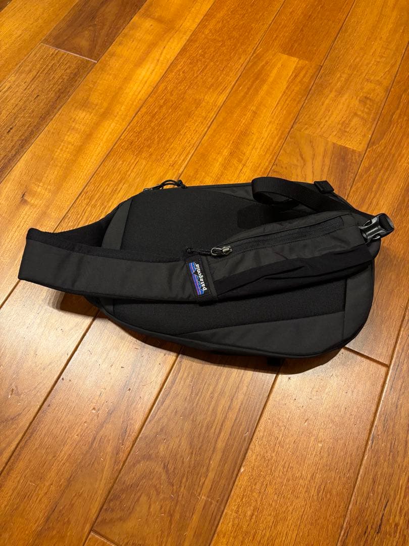 【未使用品】patagonia アトム・スリング 8L ブラック