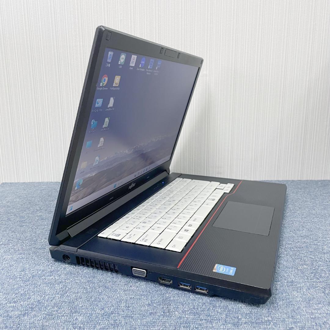 FUJITSU ノートPC Windows 11 SSD搭載