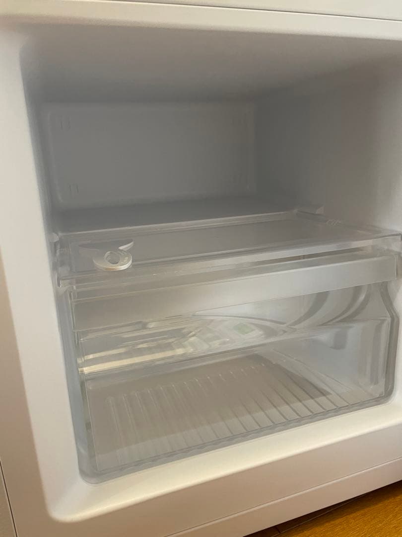 【3月末まで出品/4月初旬まで指定日受取可】一人暮らしサイズ　117L 冷蔵庫