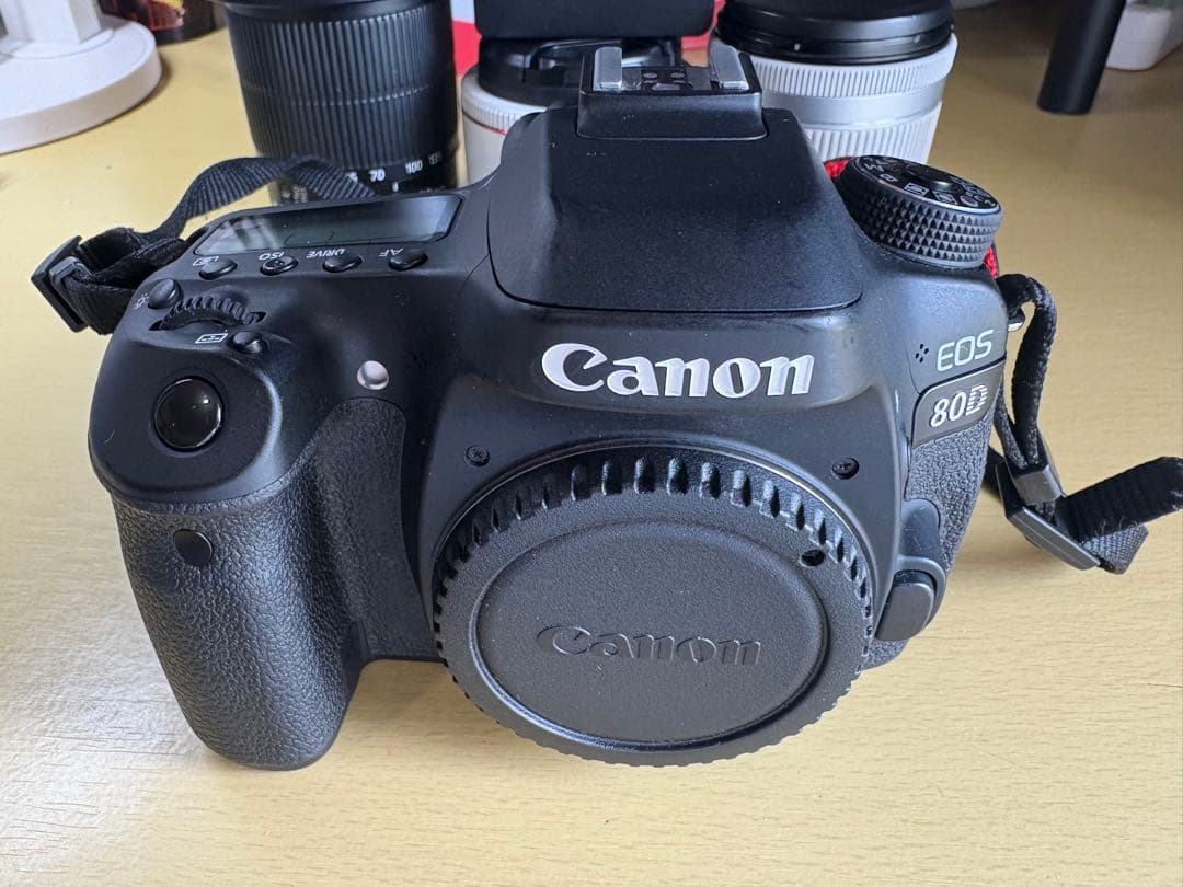 Canon 一眼レフカメラ EOS 80D レンズセット18-55 55-250