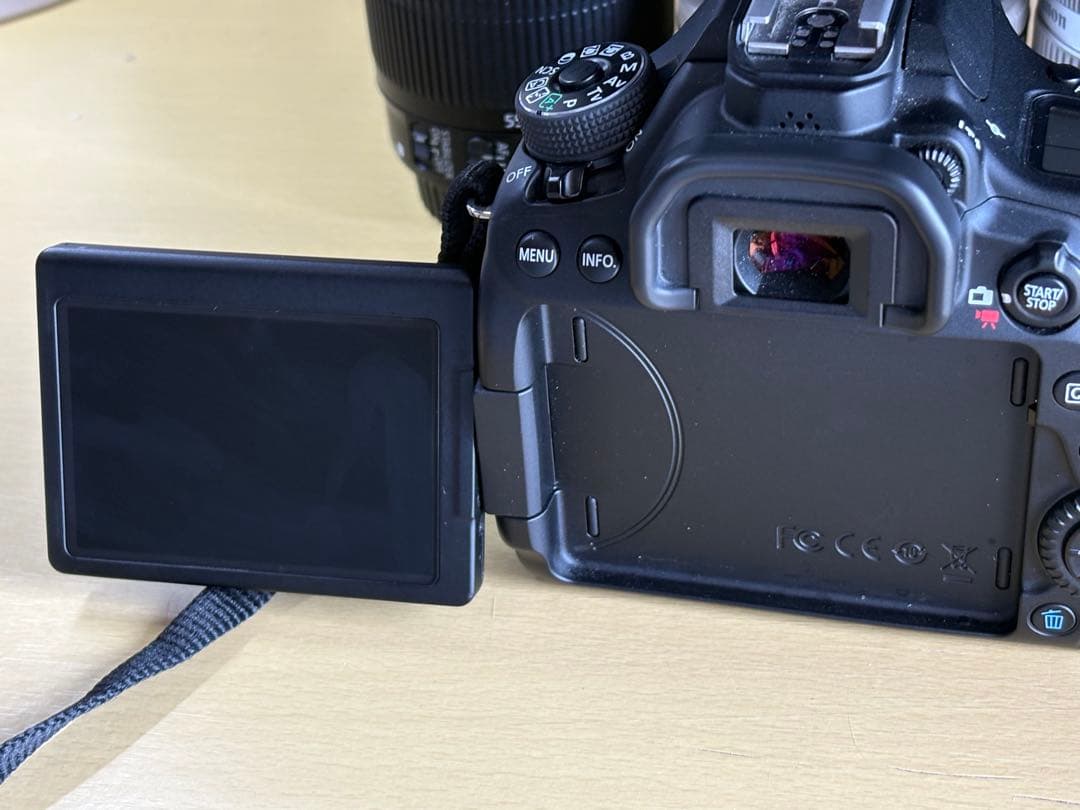 Canon 一眼レフカメラ EOS 80D レンズセット18-55 55-250