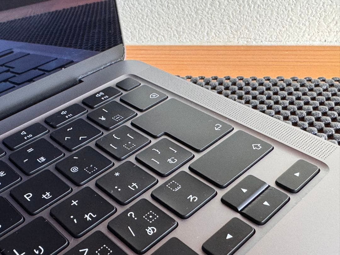 M1 MacBook Air 8GB 【キーボード不良タッチパッド不良】