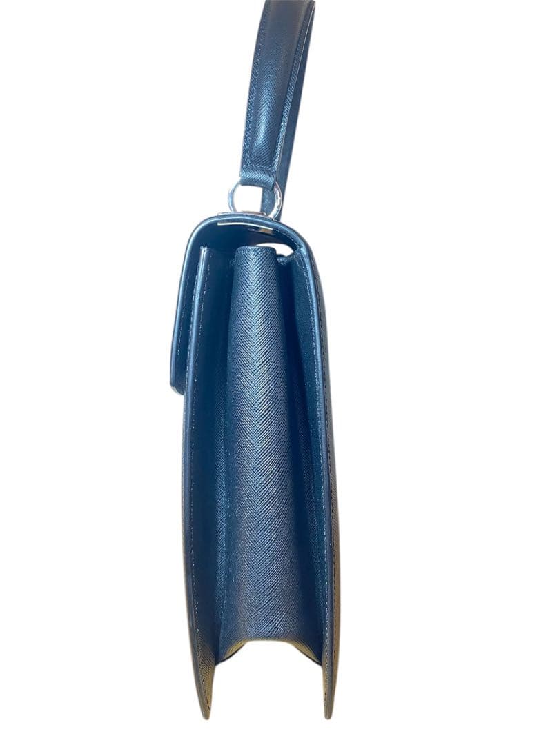 Salvatore Ferragamo ガンチーニ ハンドバッグ 黒 レザー