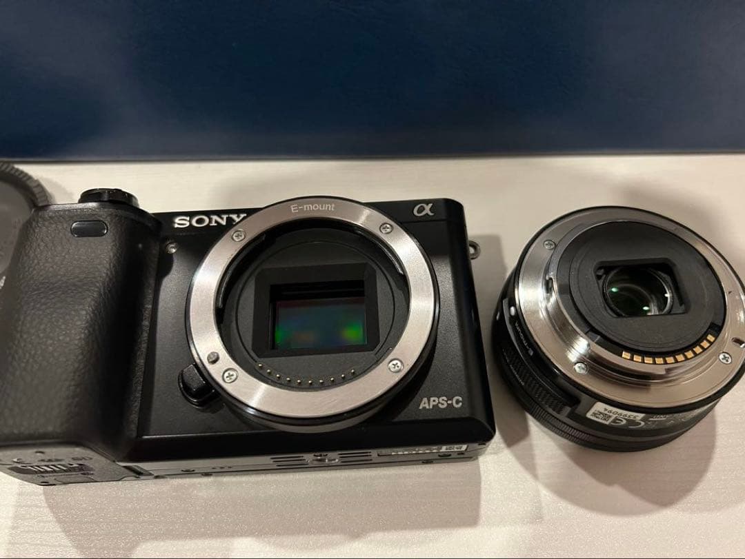 Sony α6000 ミラーレスカメラ ダブルズームレンズ付
