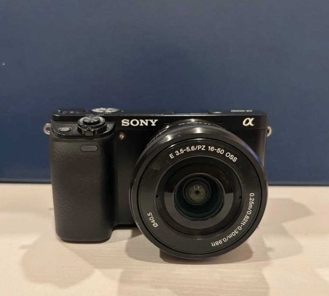 Sony α6000 ミラーレスカメラ ダブルズームレンズ付