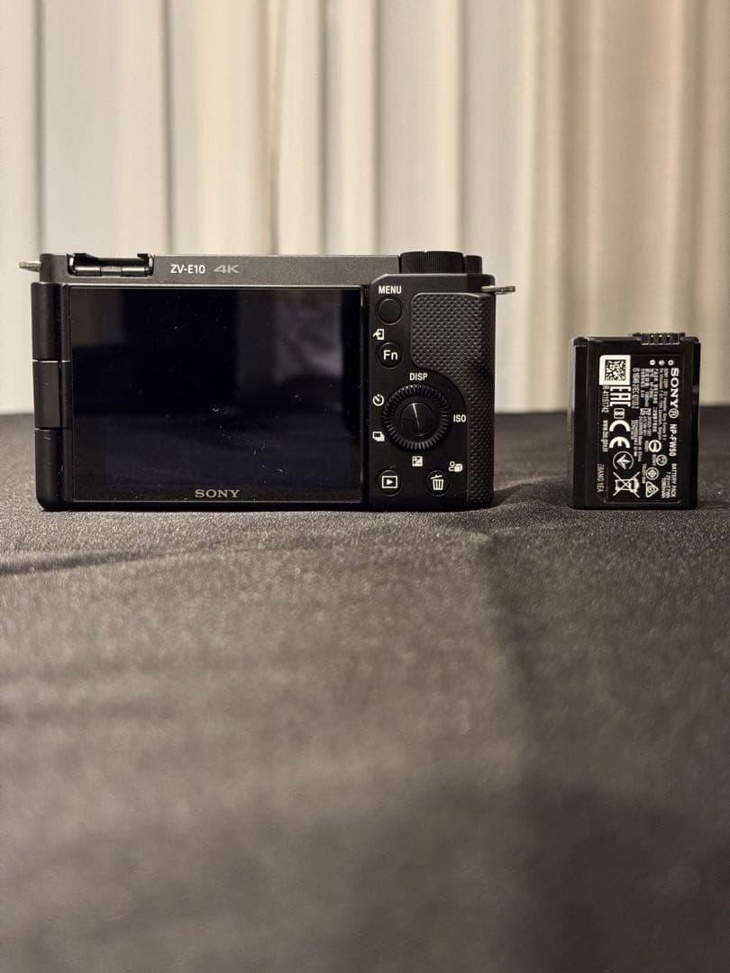 【全付属品あり】SONY ZV-E10 ミラーレス一眼カメラ（バッテリー付）