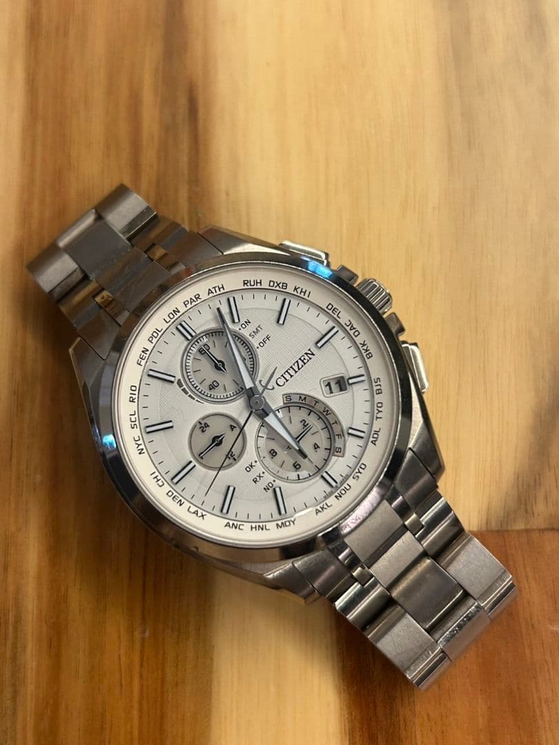 稼働　シチズン　ソーラー腕時計 H804-T018696 ATTESA