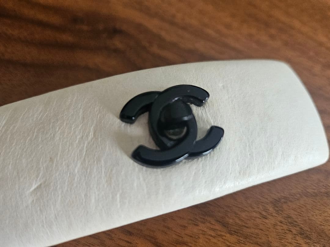 CHANEL ヴィンテージ ホワイトレザー バレッタ