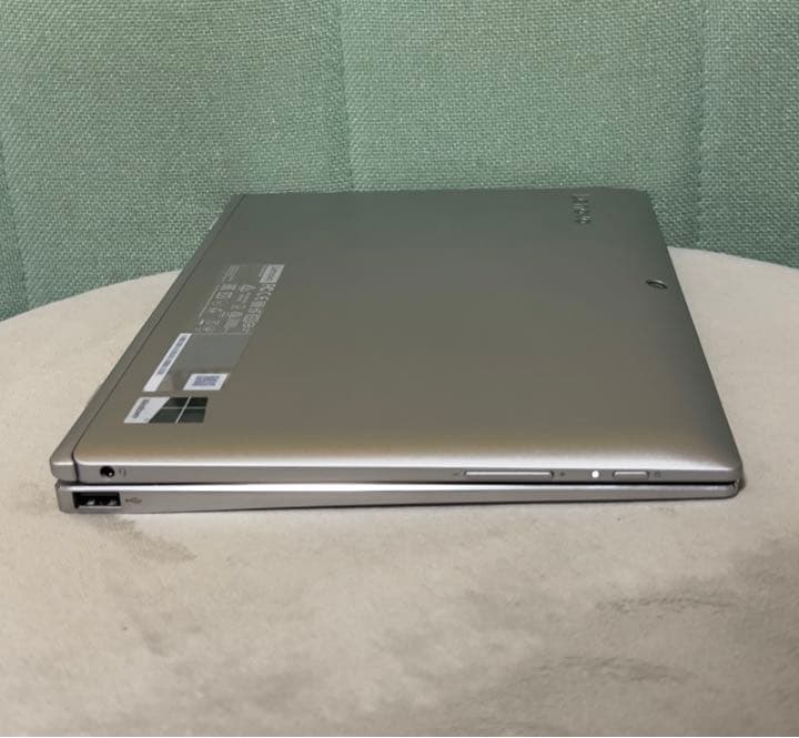 Windowsノート本体 LenovoMIIX320-10ICR Atom x5Z8350 4GB64GB