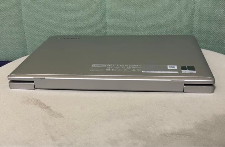 Windowsノート本体 LenovoMIIX320-10ICR Atom x5Z8350 4GB64GB