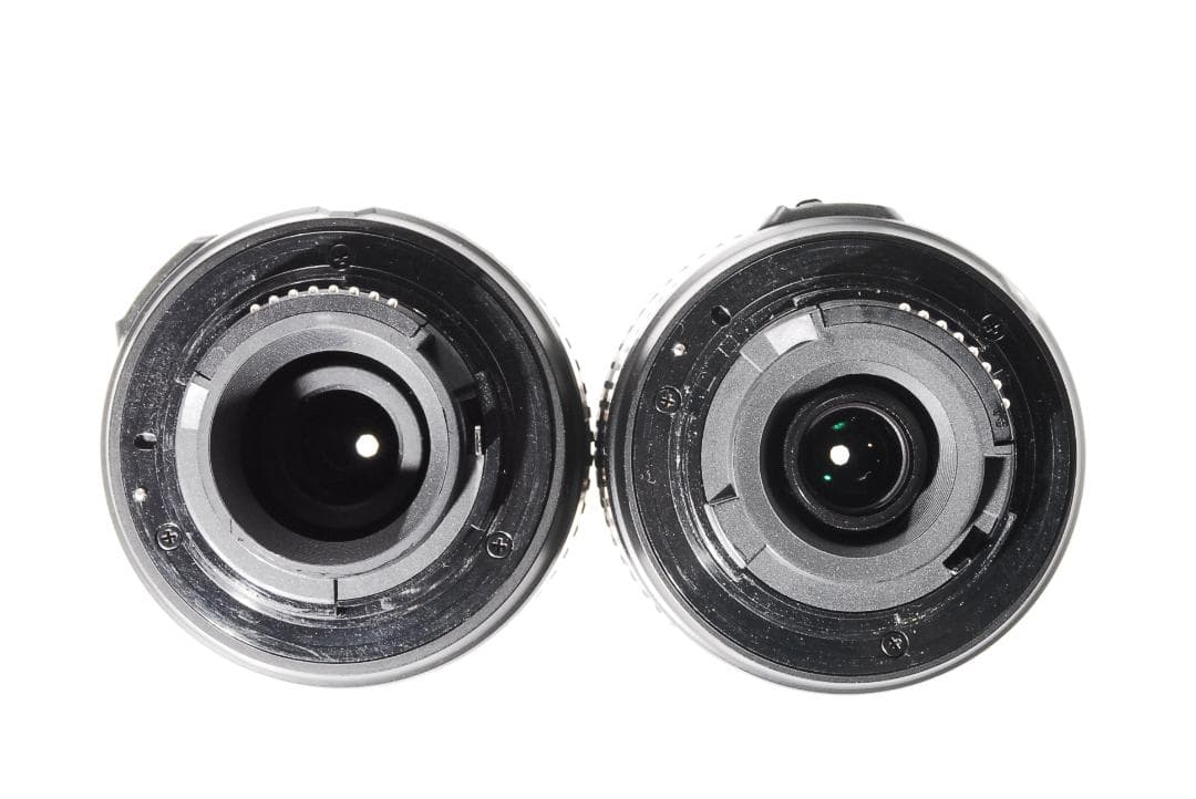 Nikon D5200 ダブルレンズセット 画面反転で自撮り可能♪